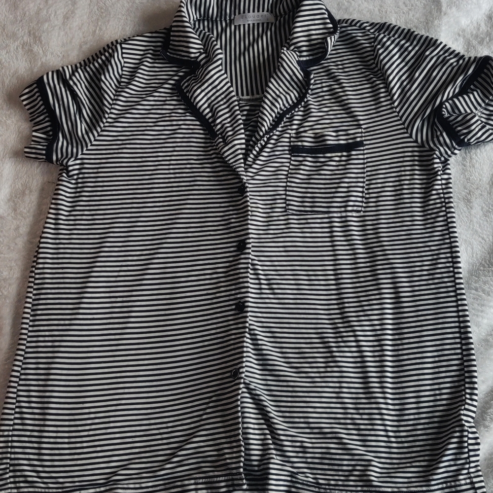 Ekouaer Navy and White Striped Shirt